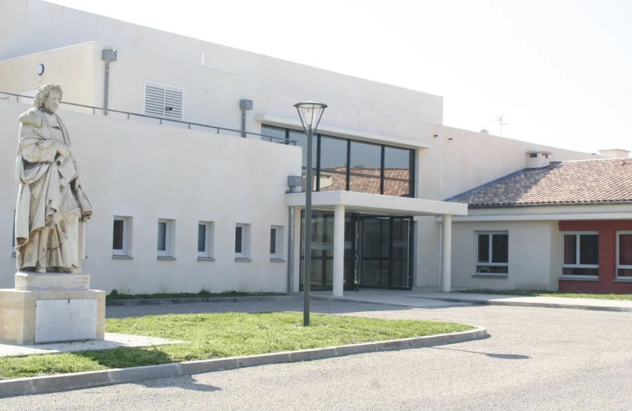 Photo 1 de EHPAD Clerc De Molières, EHPAD à Tarascon